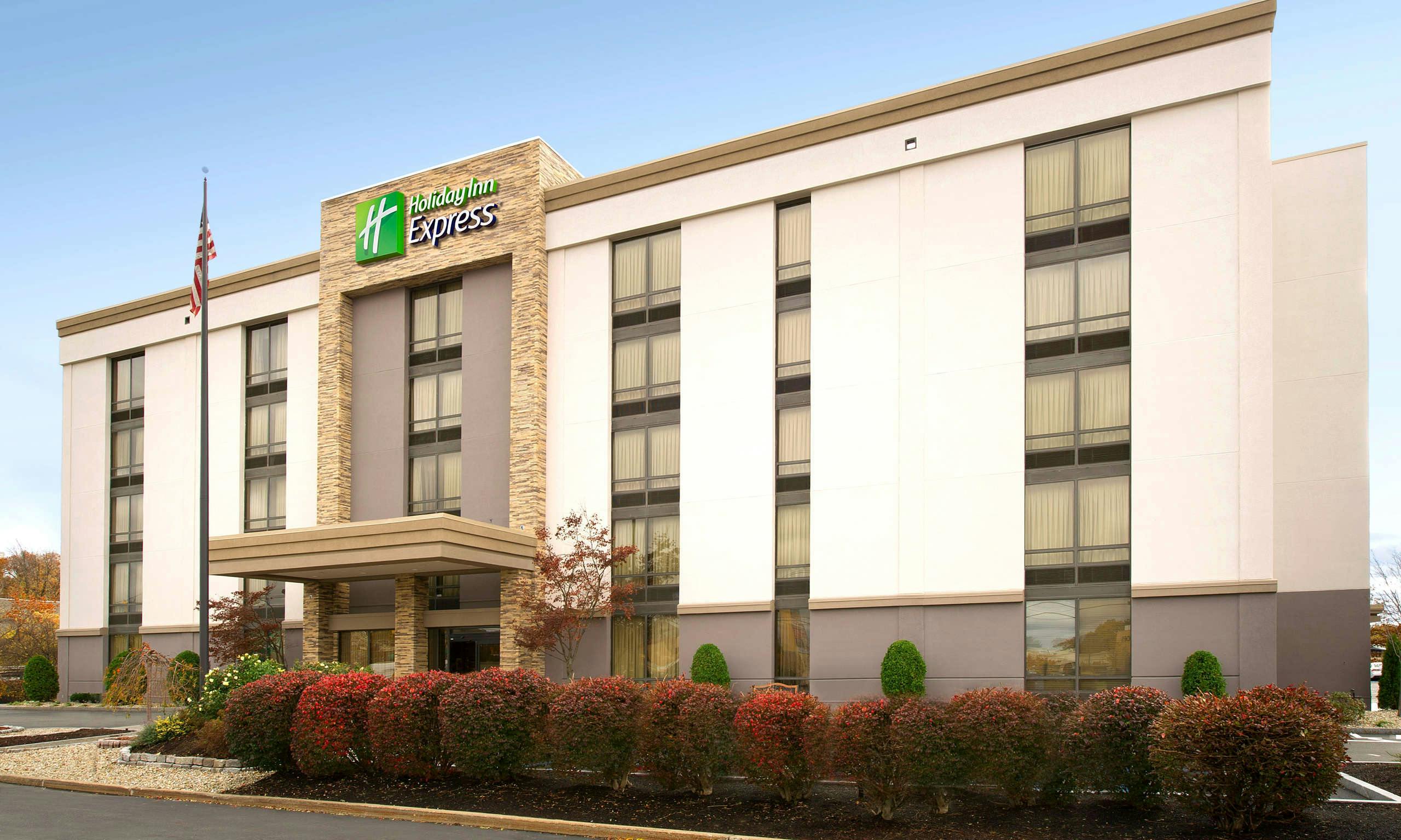 Holiday Inn Express Boston North Woburn