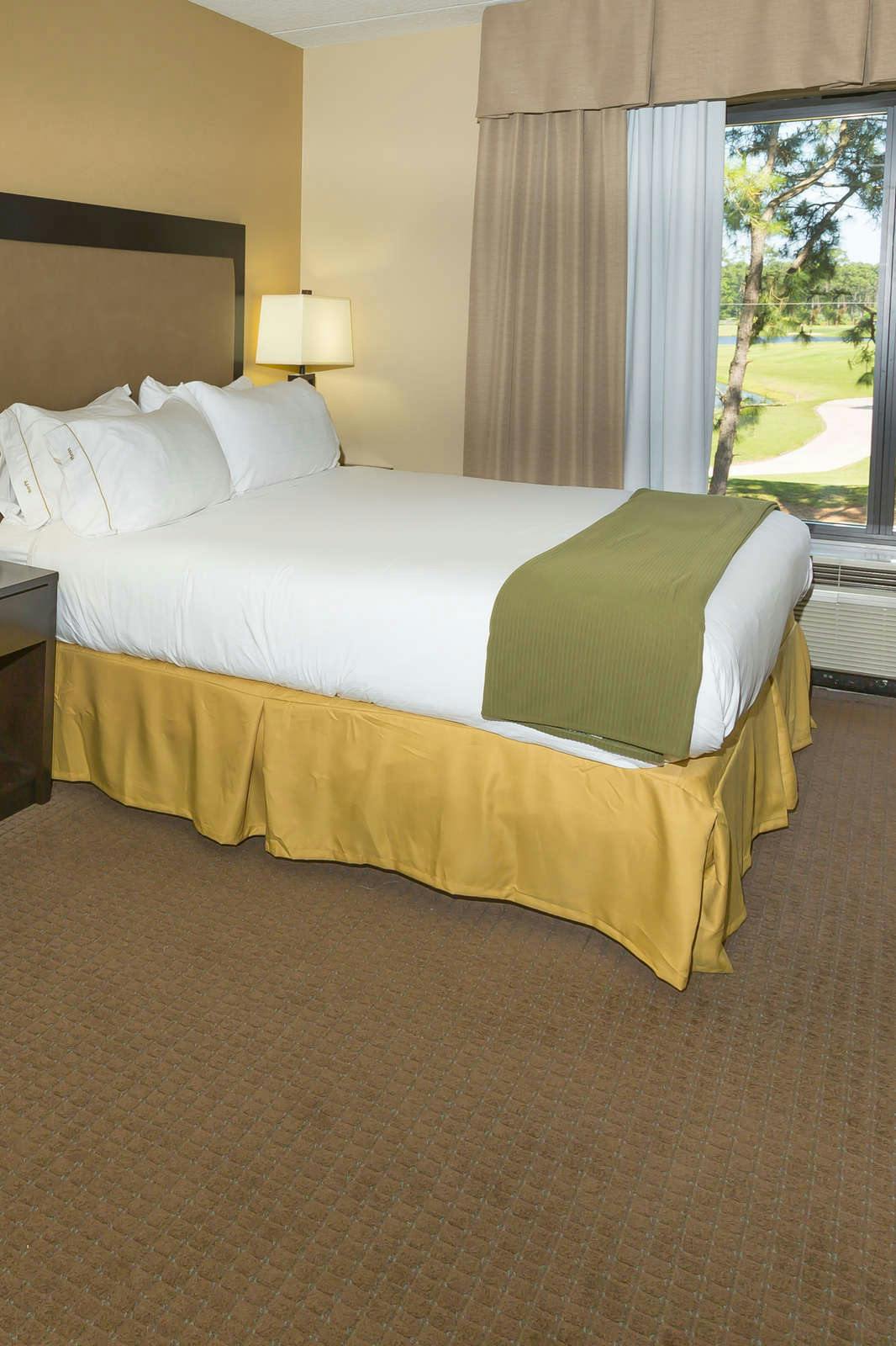 Hotel Holiday Inn Express & Suites Jacksonville SE Med Center Area photo 1