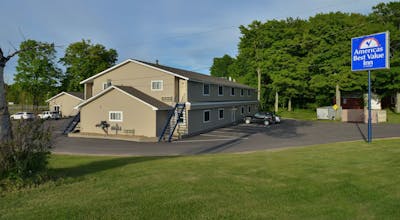 Americas Best Value Inn Marquette