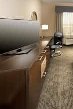 Hotel Holiday Inn Express & Suites Waco South photo 5