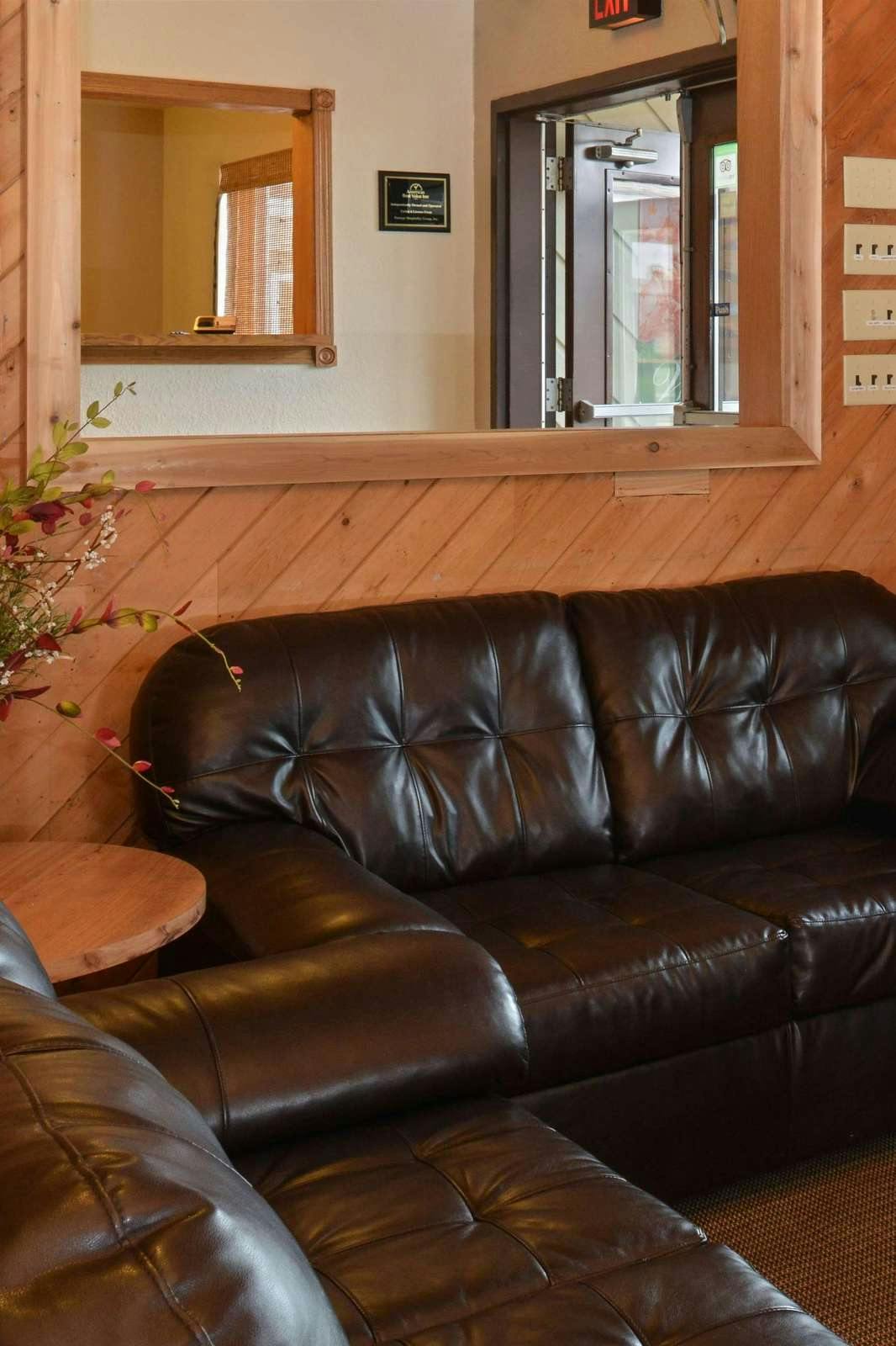 Hotel Americas Best Value Inn Marquette photo 4