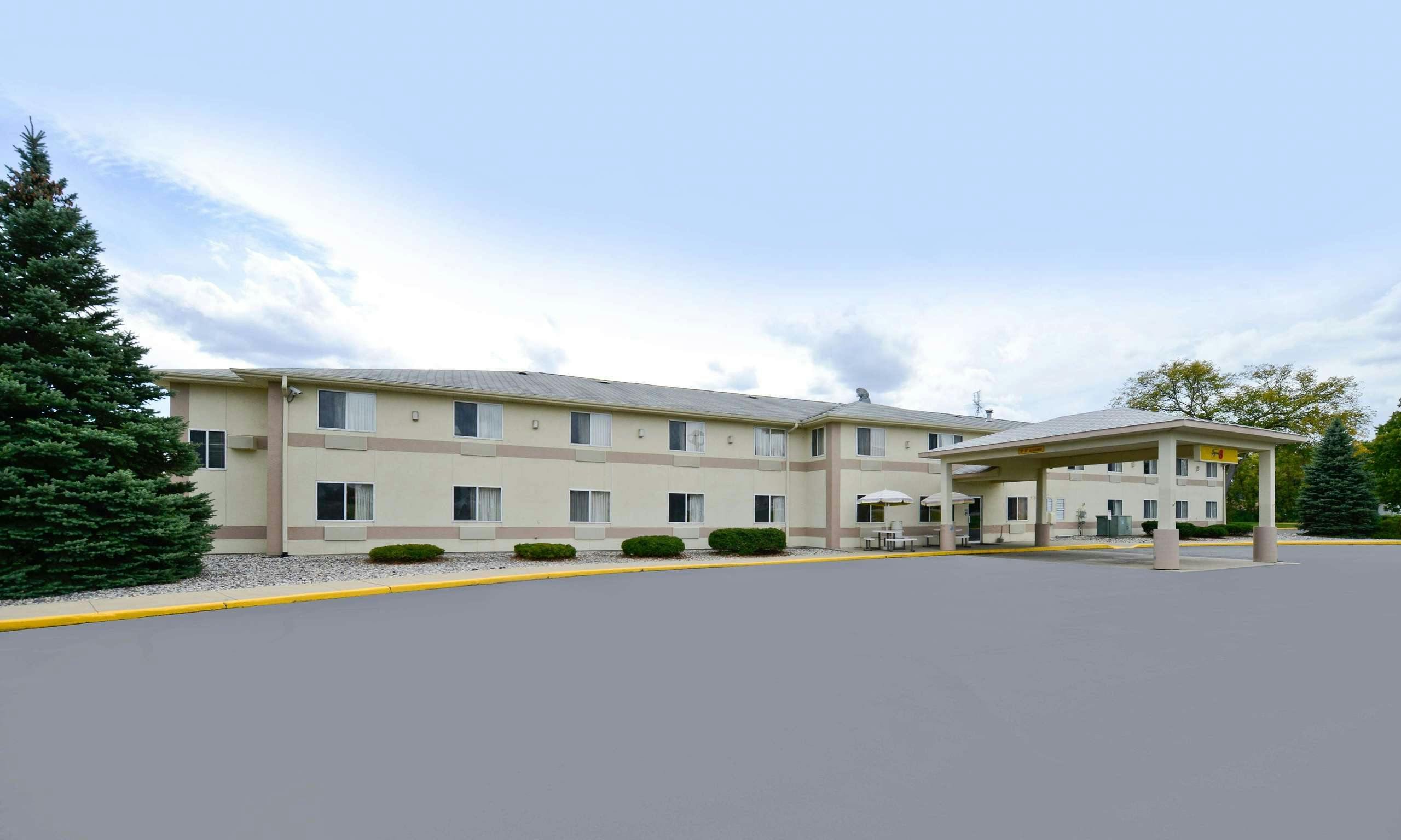 Americas Best Value Inn Charlotte, MI