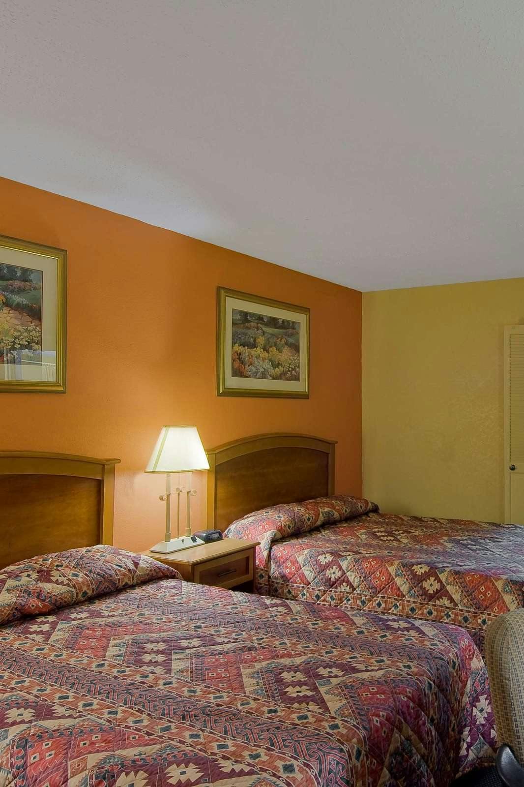 Hotel Americas Best Value Inn Marion photo 2