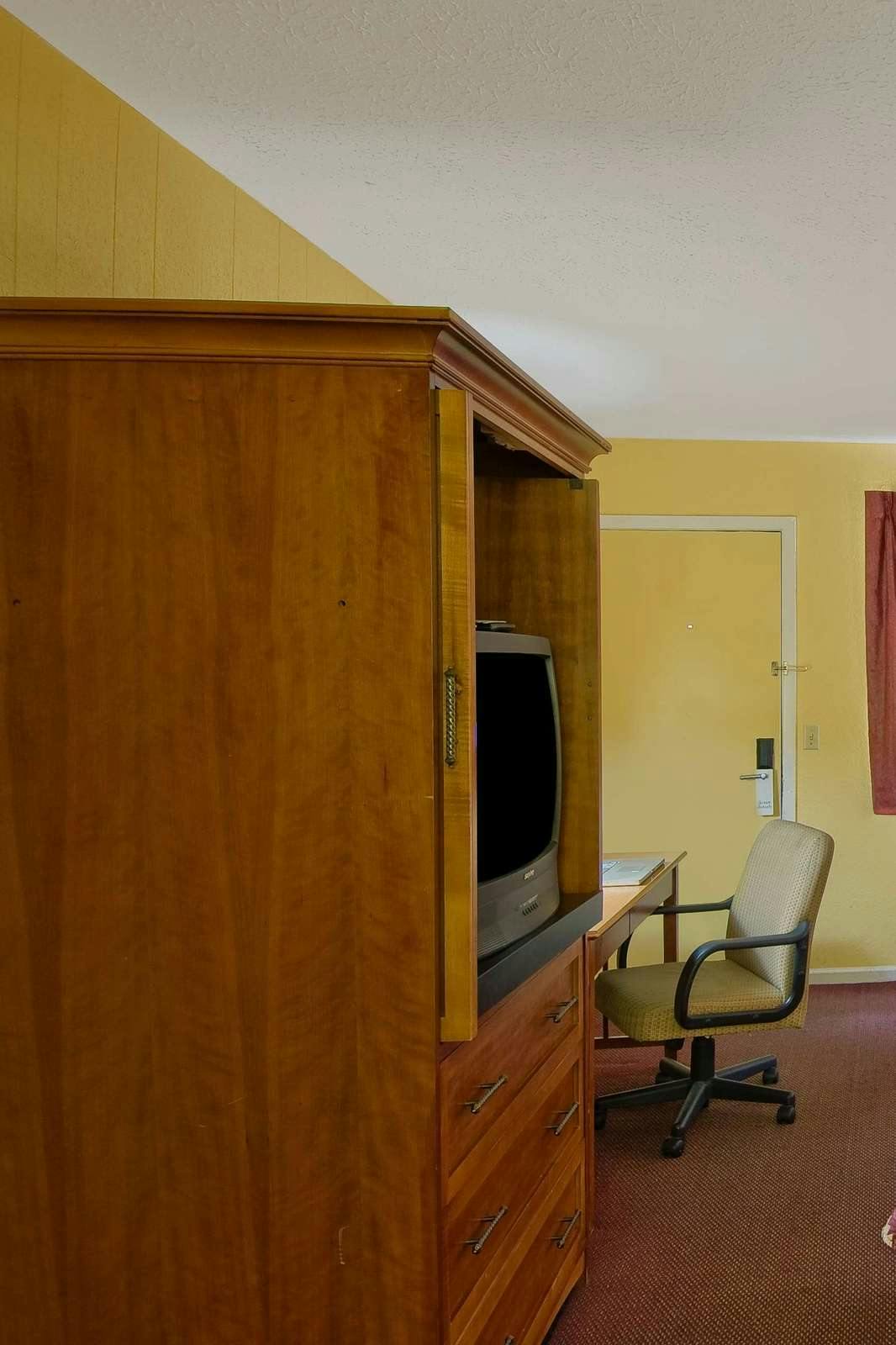 Hotel Americas Best Value Inn Marion photo 3