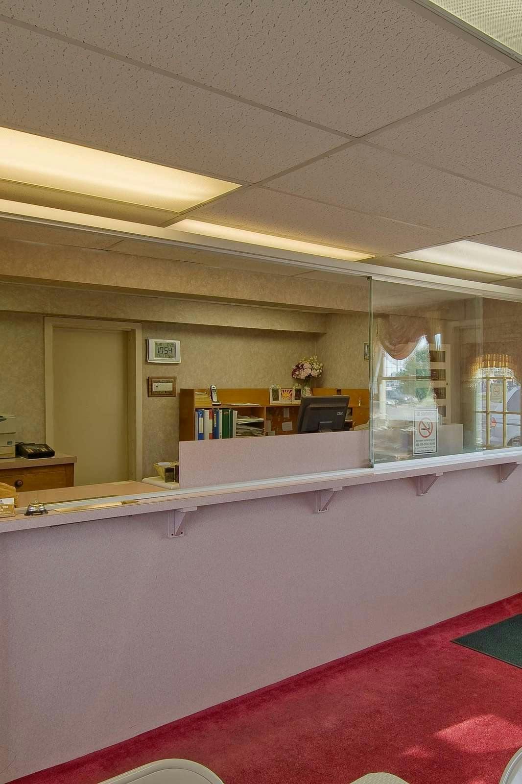 Hotel Americas Best Value Inn Marion photo 4