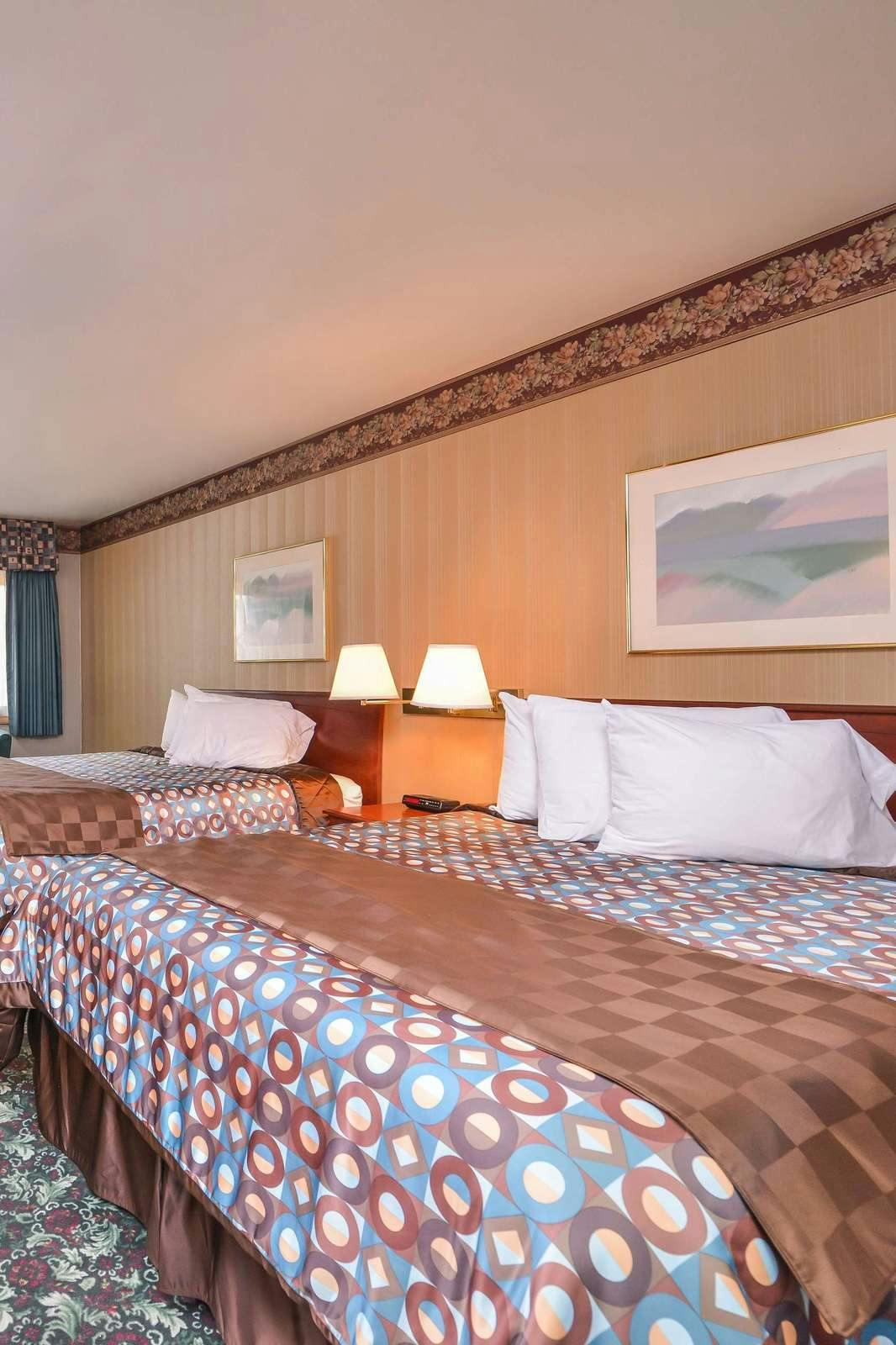 Hotel Americas Best Value Inn Phoenix Ashland photo 2