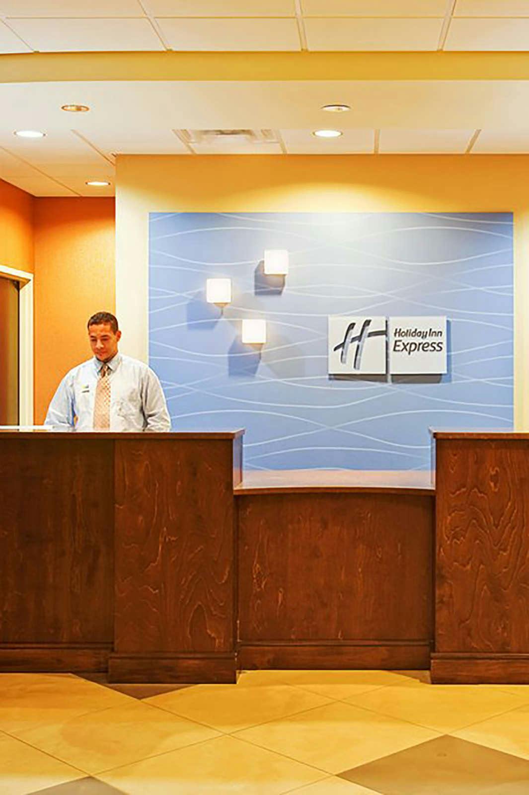 Hotel Holiday Inn Express & Suites West Ocean City photo 1