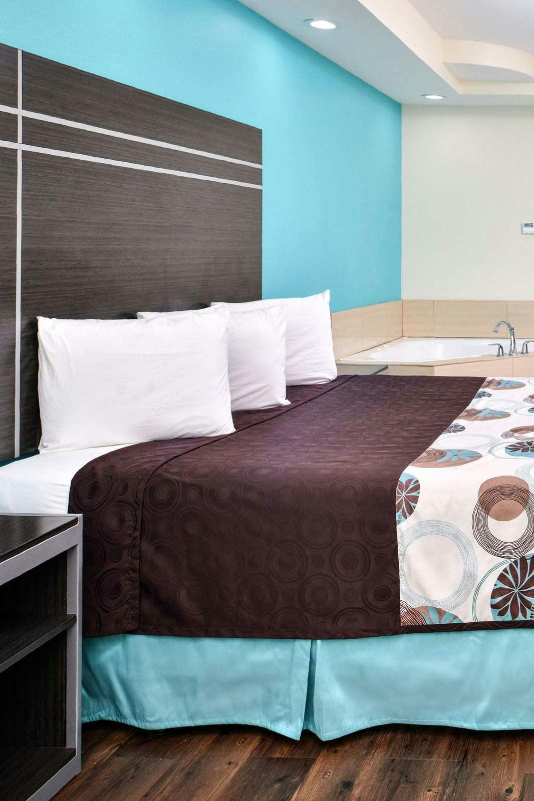 Hotel Americas Best Value Inn & Suites Spring Houston N photo 1