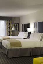 Hotel Holiday Inn Express & Suites Madison Central photo 3