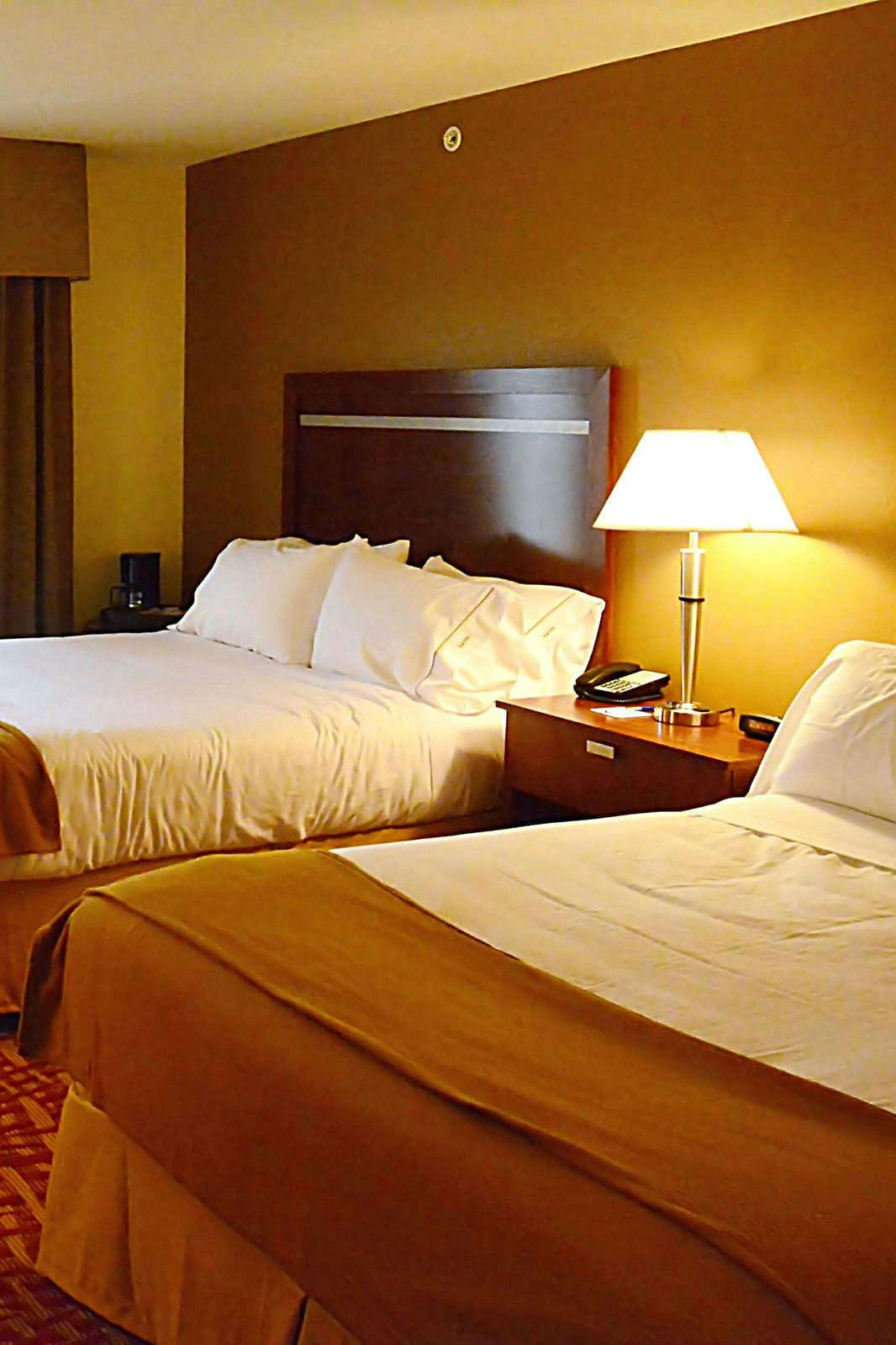 Hotel Holiday Inn Express & Suites Glendive photo 4