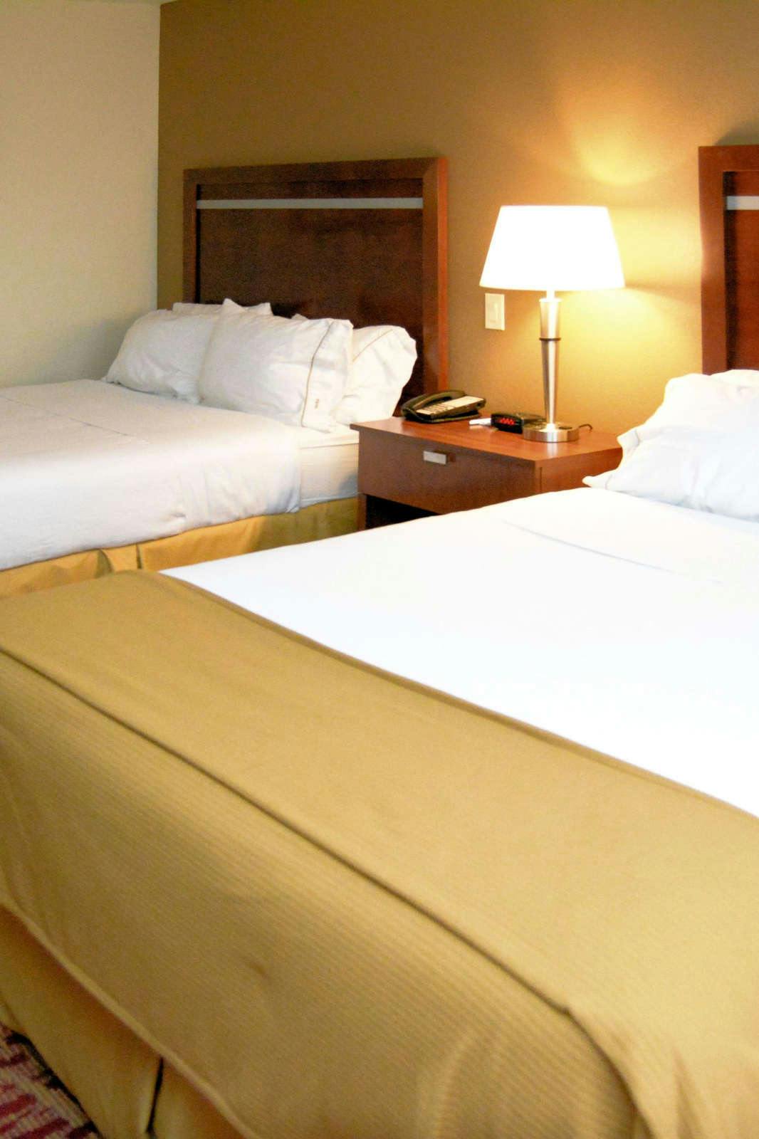 Hotel Holiday Inn Express & Suites Glendive photo 3