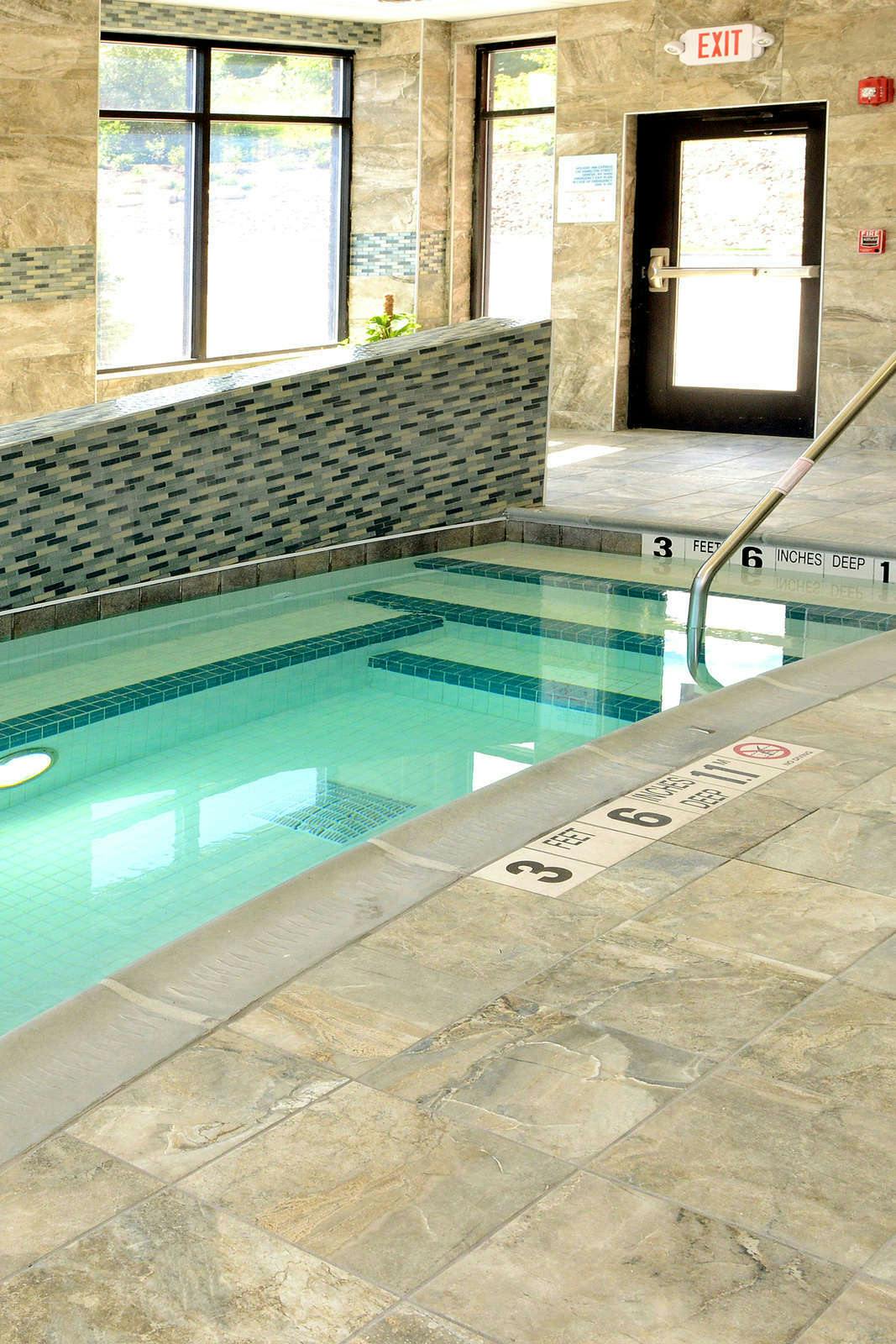 Hotel Holiday Inn Express & Suites Geneva Finger Lakes photo 5