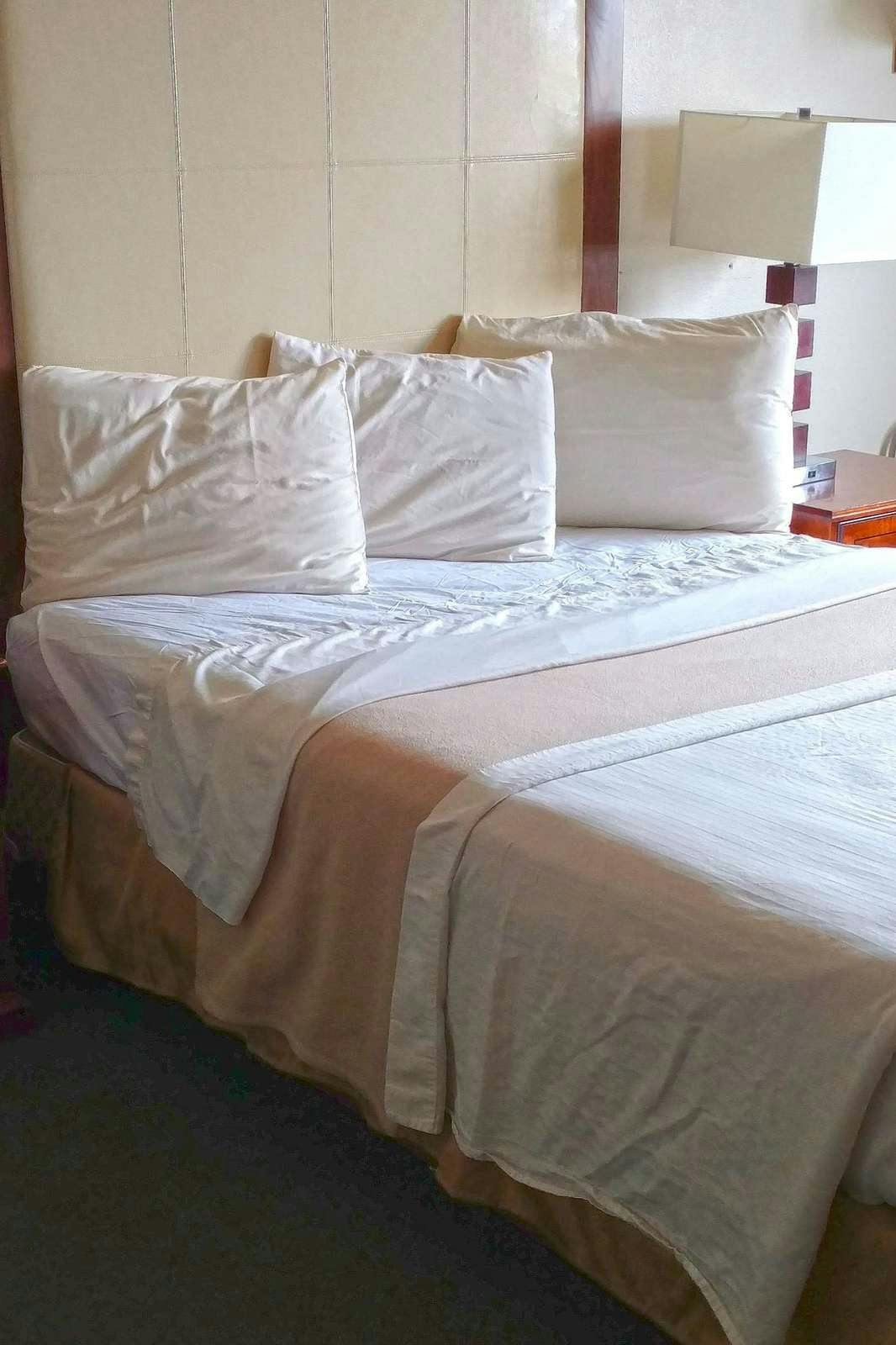 Hotel Americas Best Value Inn Zumbrota photo 1