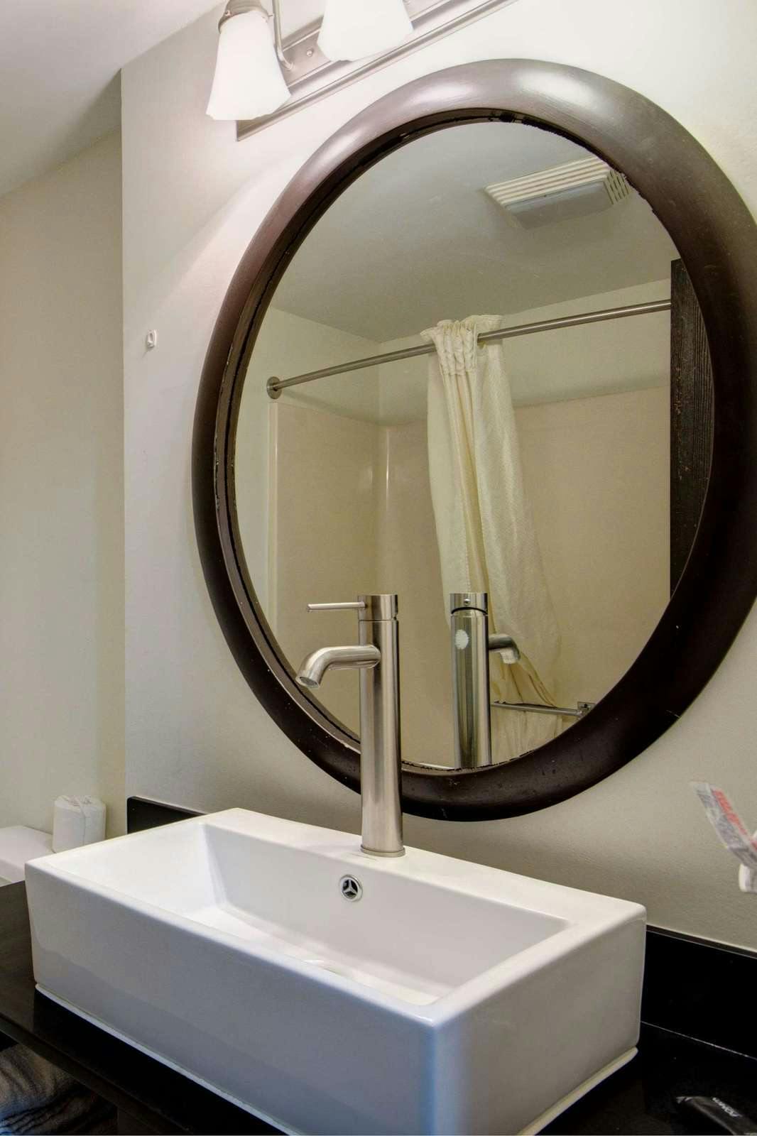 Hotel Americas Best Value Inn Heath Newark photo 4