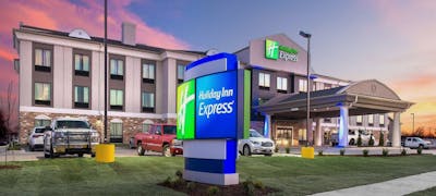 Holiday Inn Express Hutchinson