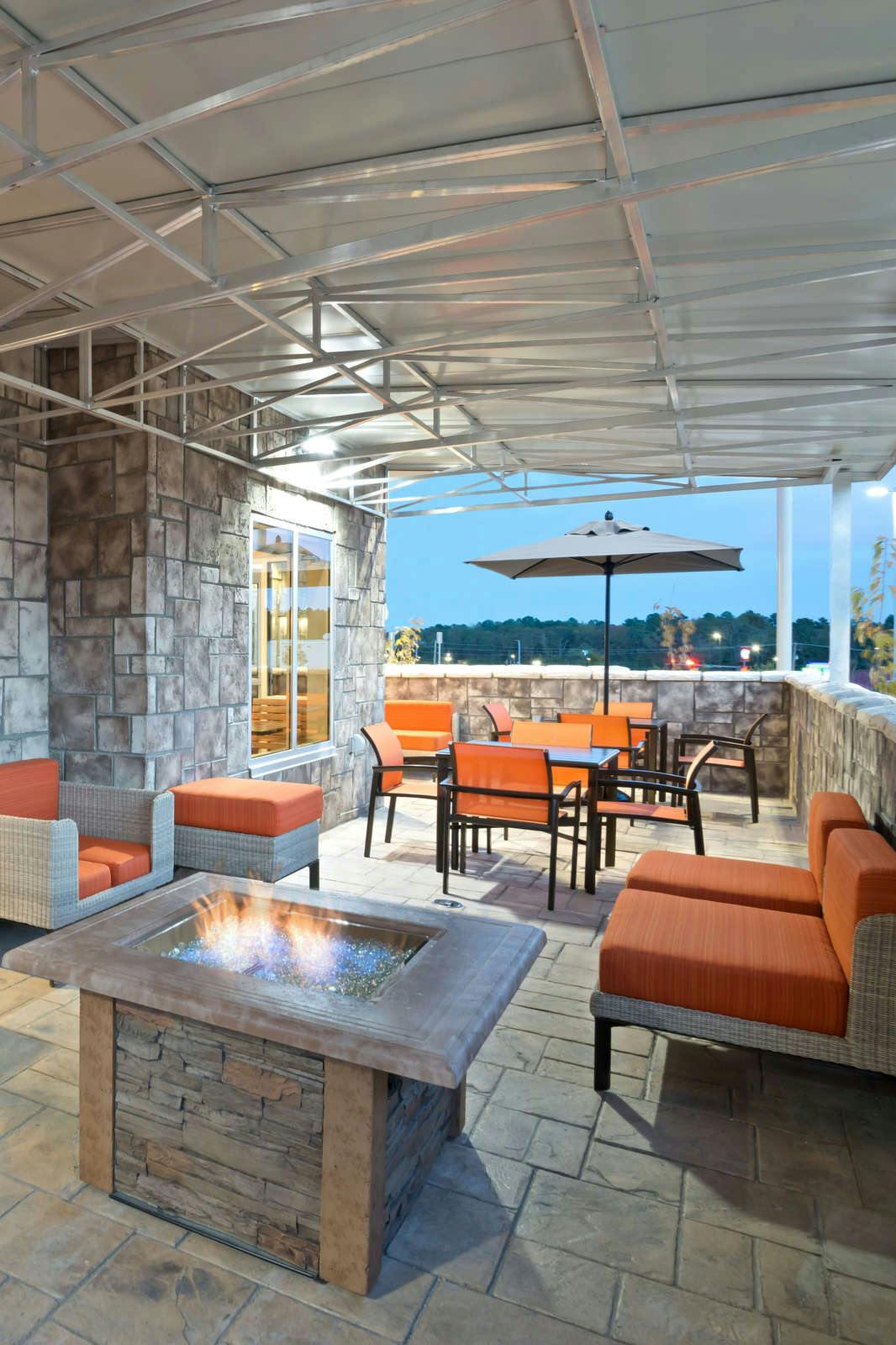 Hotel Holiday Inn Express & Suites Hot Springs photo 1