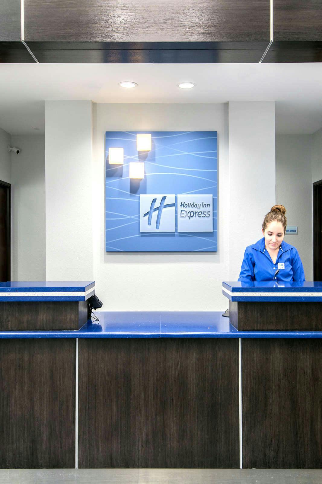 Hotel Holiday Inn Express & Suites Houston Intercontinental Arpt photo 1