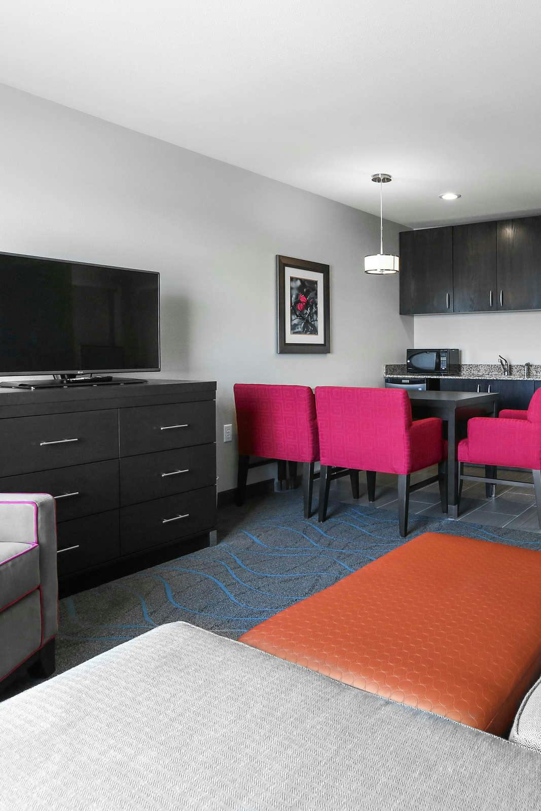 Hotel Holiday Inn Express Moline Quad Cities photo 5