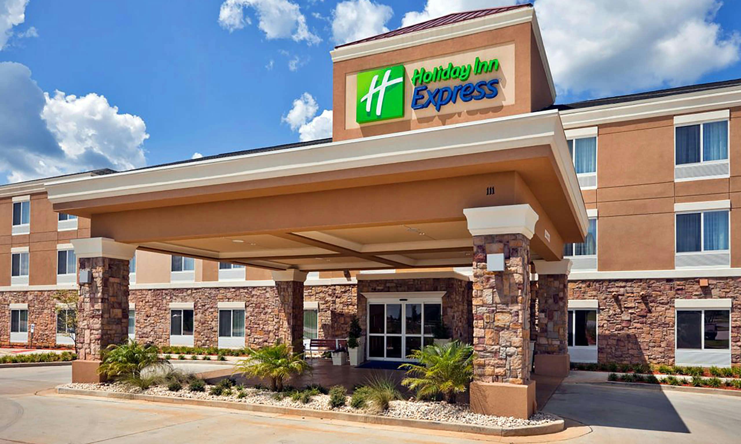 Holiday Inn Express & Suites Lebanon