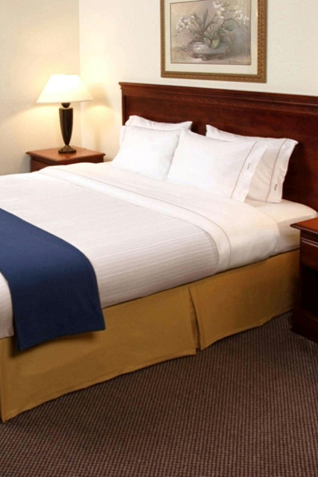 Hotel Holiday Inn Express & Suites Lebanon photo 2