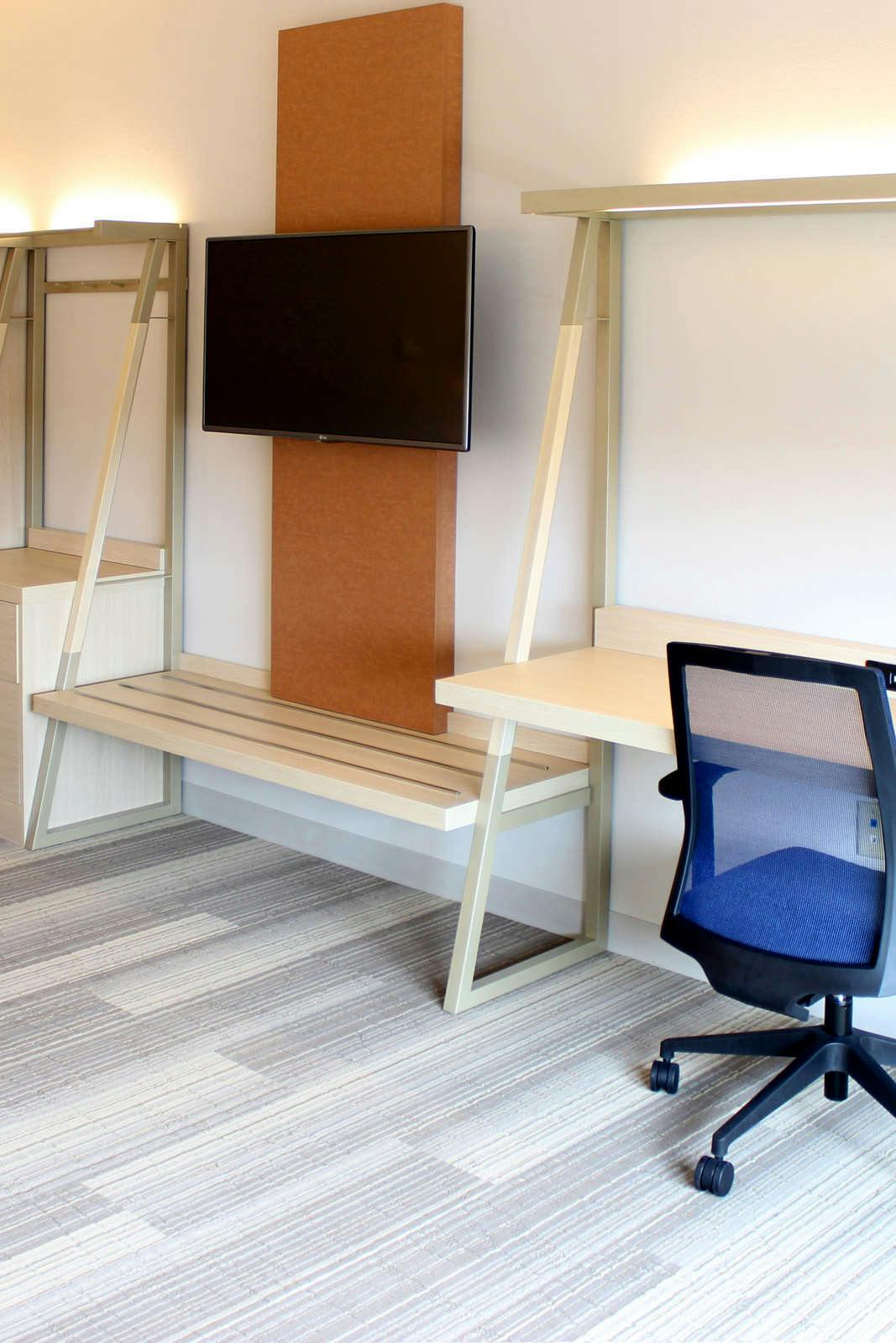 Hotel Holiday Inn Express & Suites Spencer photo 3