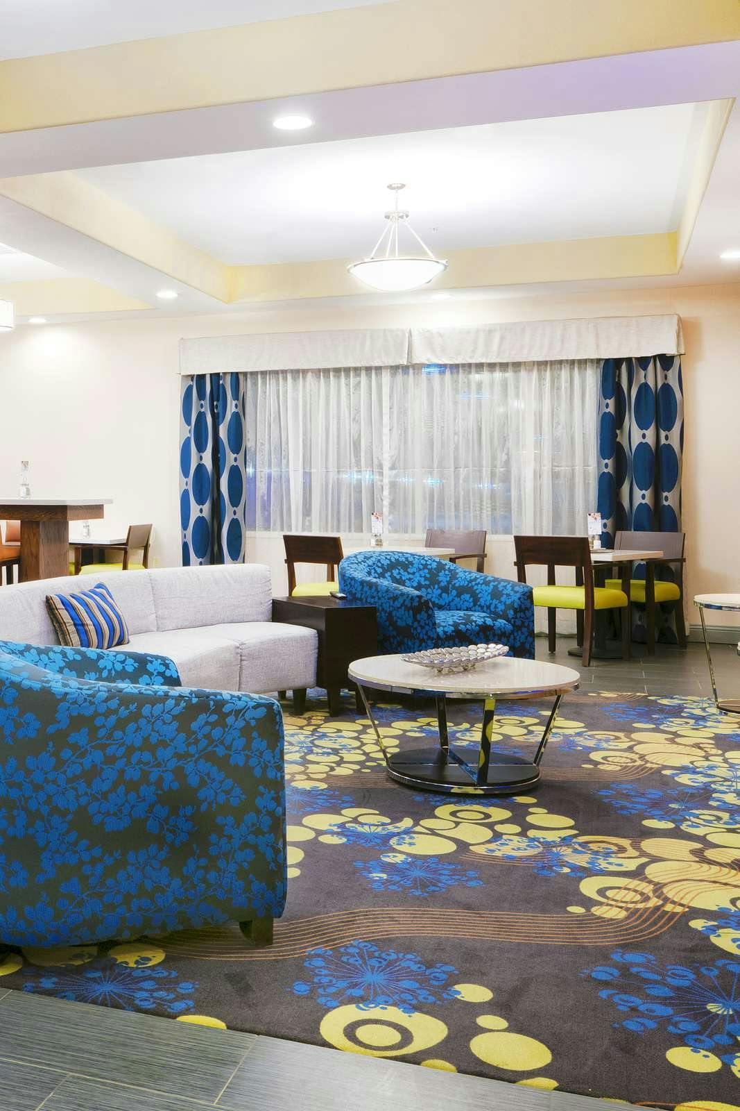 Hotel Holiday Inn Express & Suites Monahans I-20 photo 2