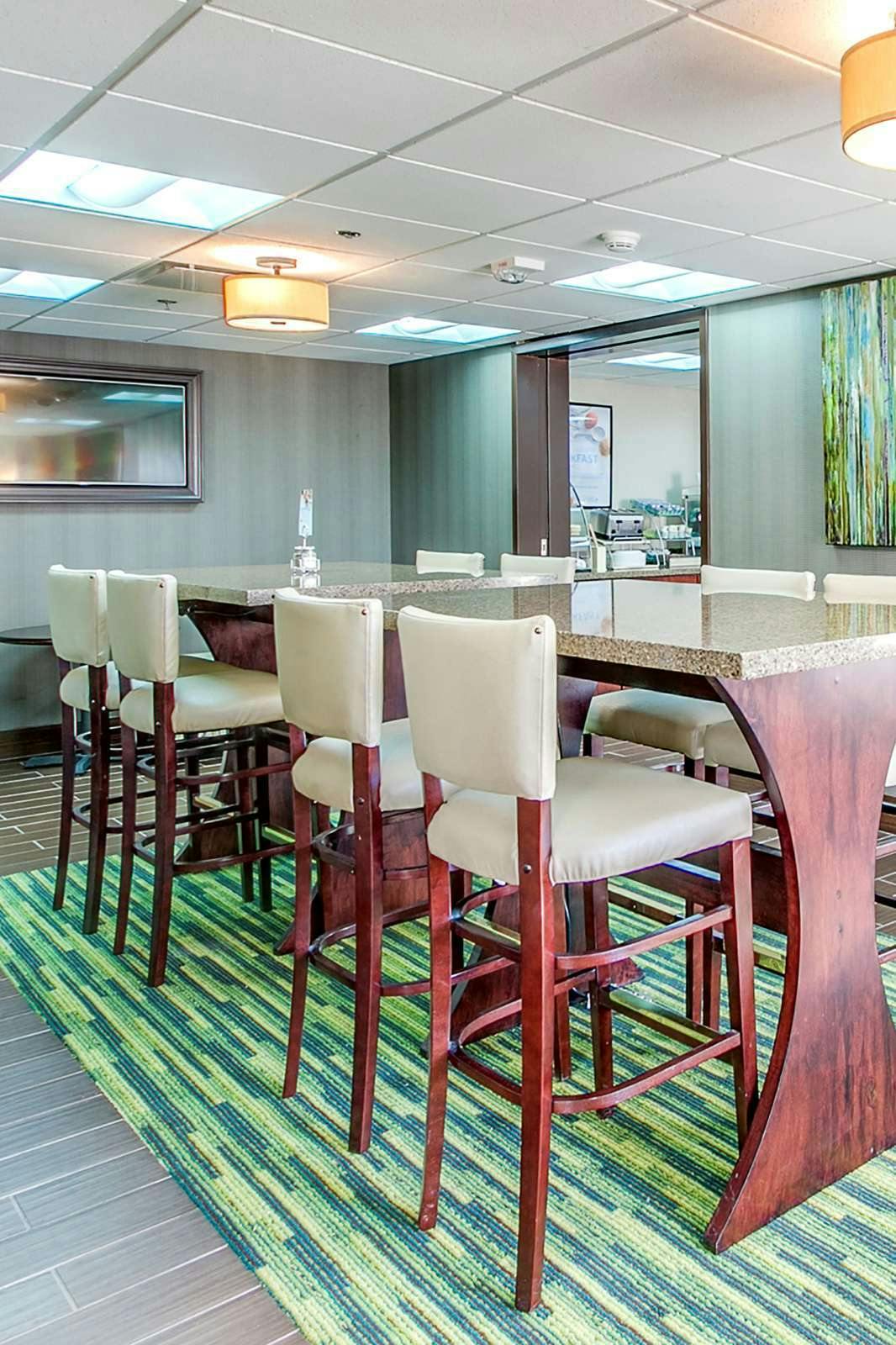 Hotel Holiday Inn Express Richmond E Midlothian Turnpike photo 5