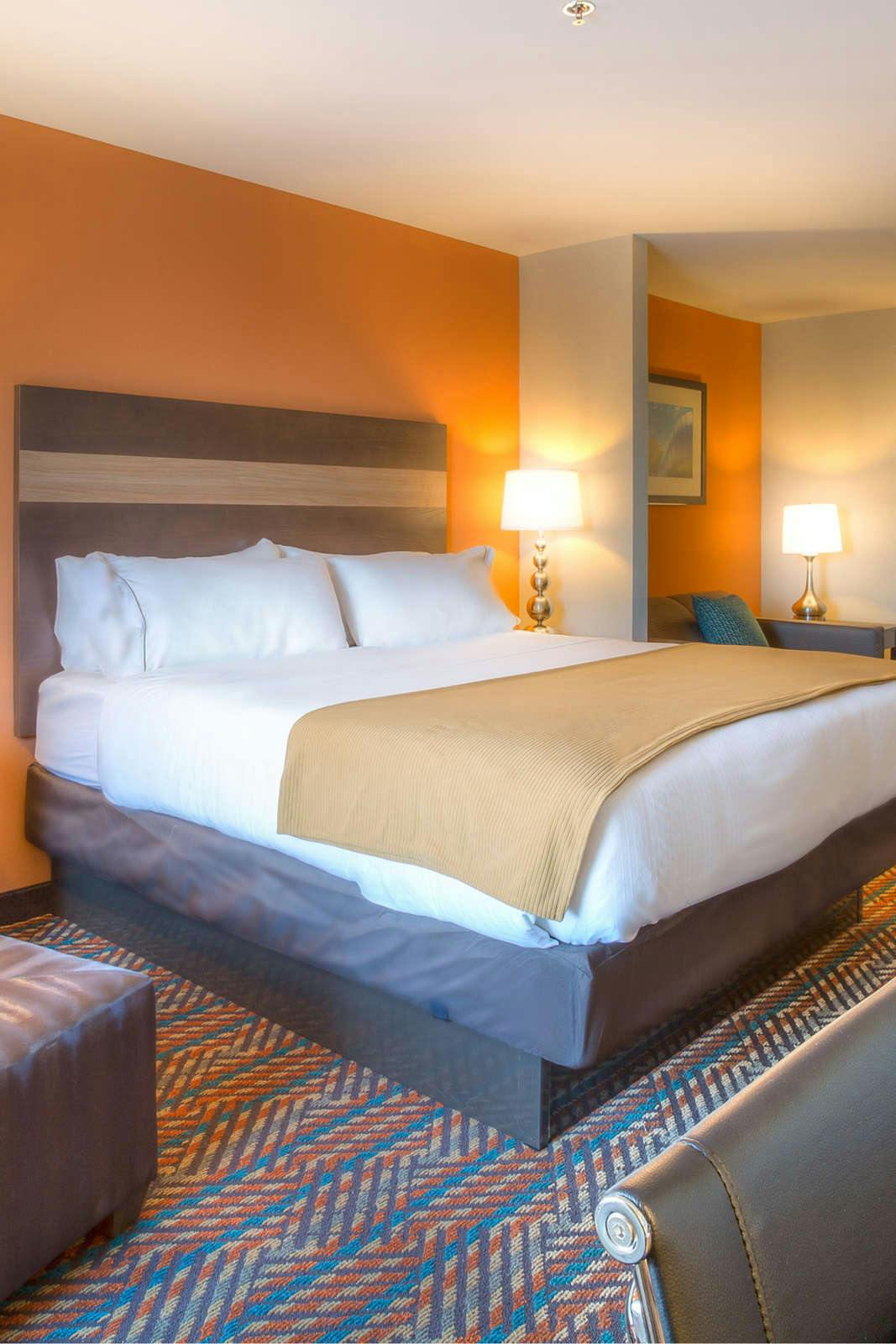 Hotel Holiday Inn Express Wichita South photo 2