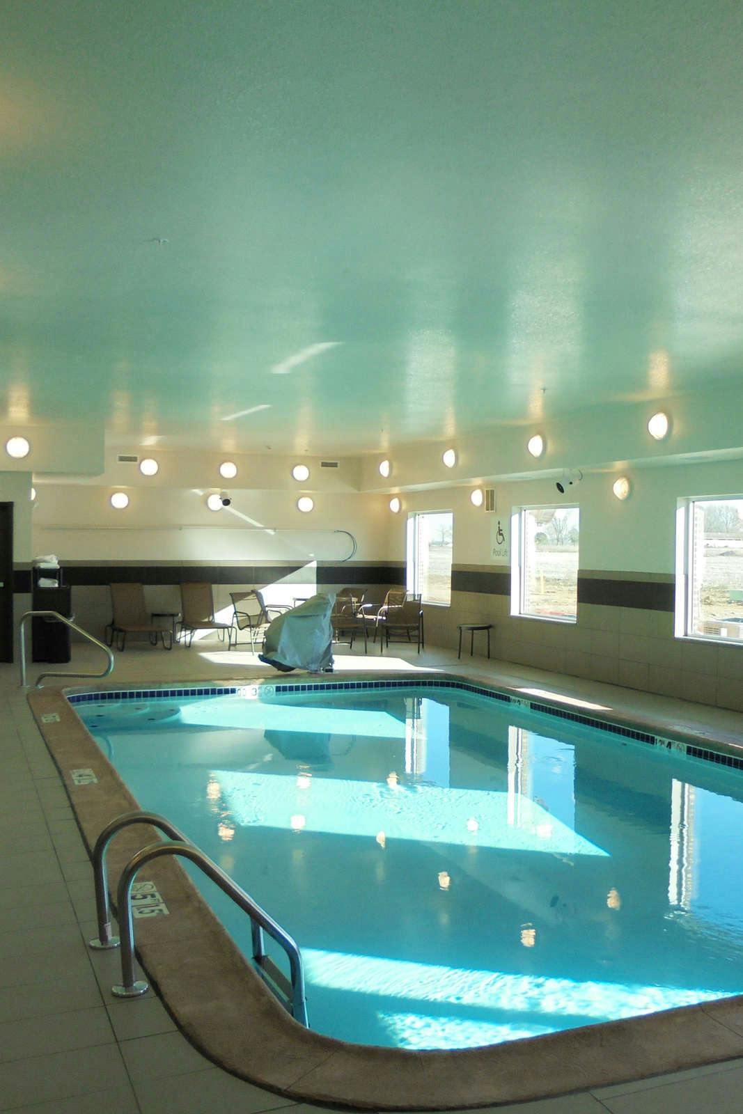 Hotel Holiday Inn Express & Suites Nevada photo 5