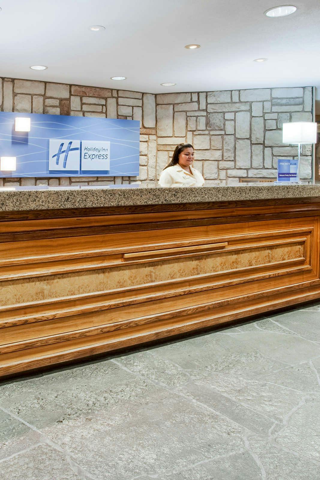 Hotel Holiday Inn Express South Lake Tahoe photo 5