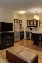 Hotel Staybridge Suites College Station photo 3