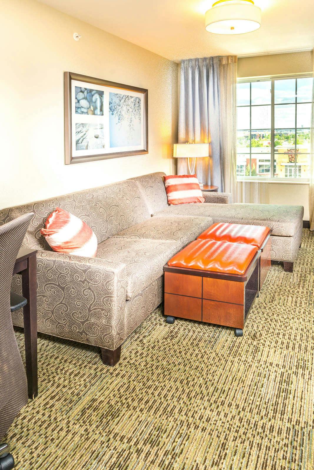 Hotel Staybridge Suites Denver Stapleton photo 3