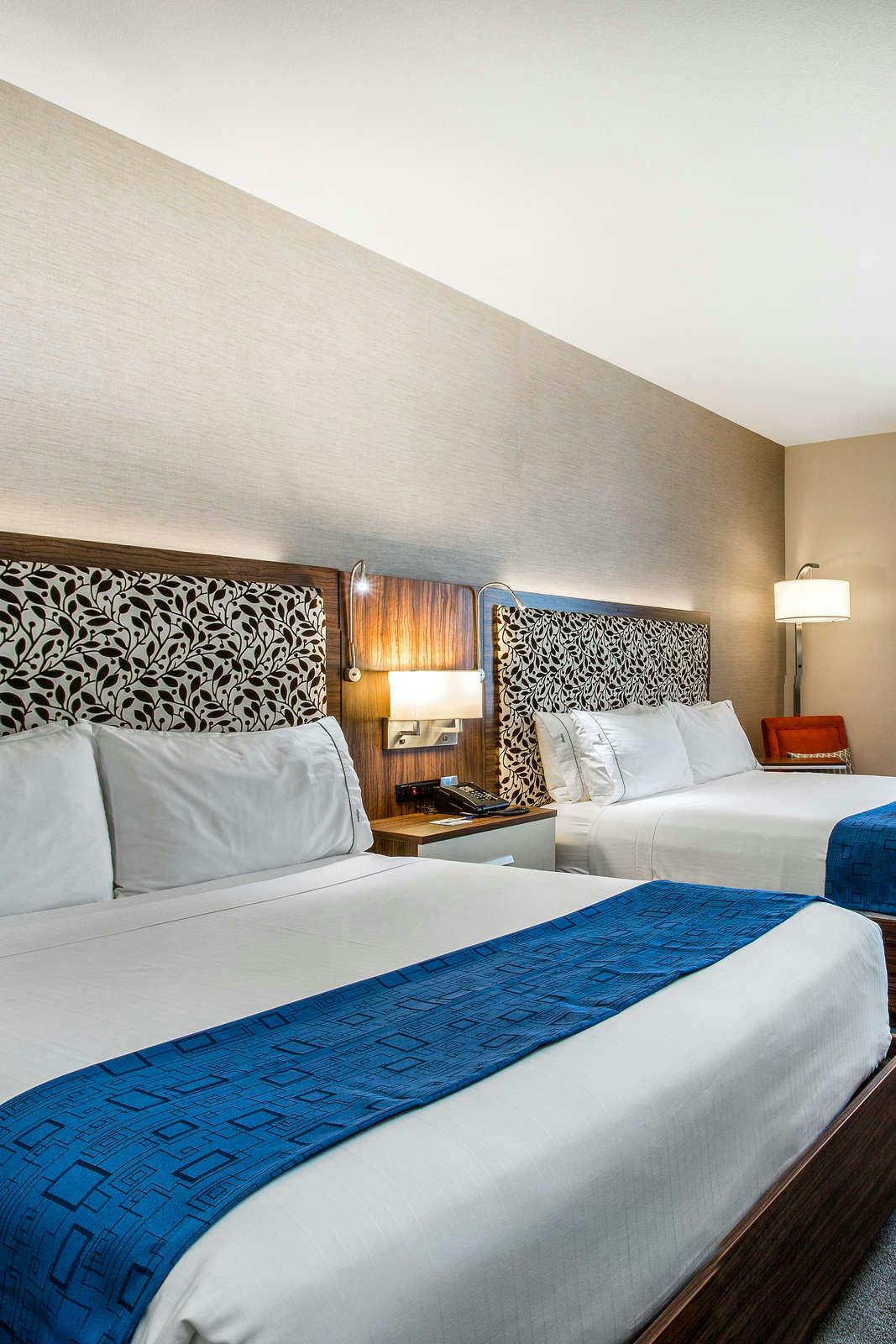 Hotel Holiday Inn Express Redwood City Central photo 1