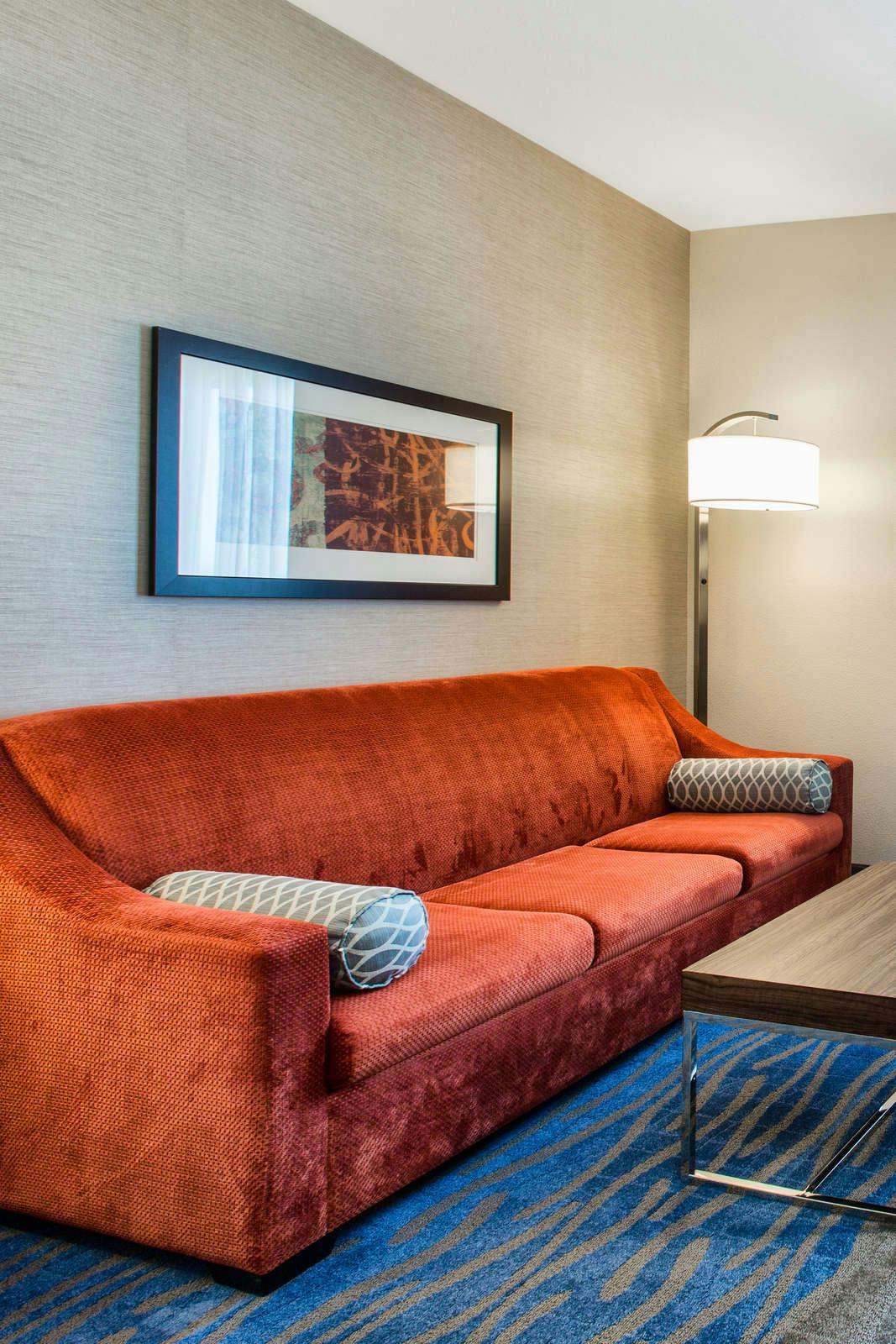 Hotel Holiday Inn Express Redwood City Central photo 4