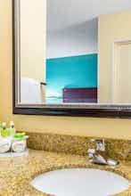 Hotel GreenTree Inn San Diego Mission Bay photo 4
