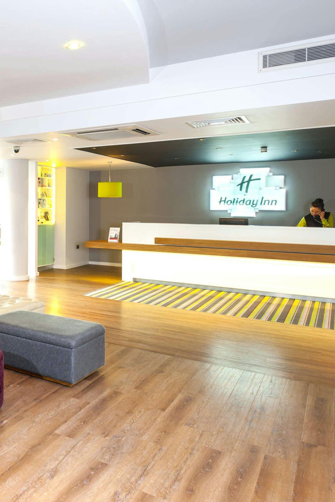 Hotel Holiday Inn London West photo 1