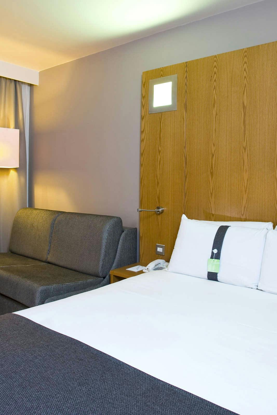 Hotel Holiday Inn London West photo 5