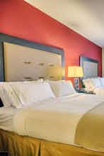 Hotel Holiday Inn Express & Suites New Martinsville photo 4