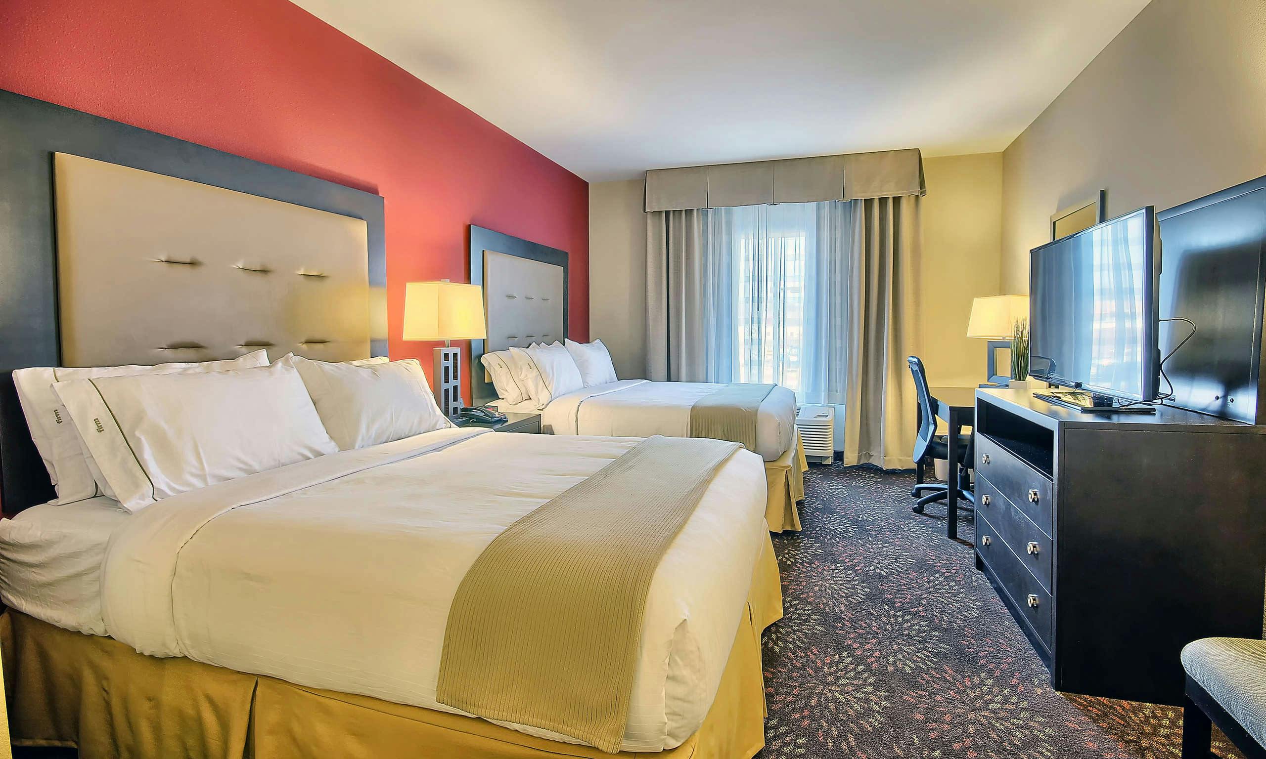 Holiday Inn Express & Suites New Martinsville
