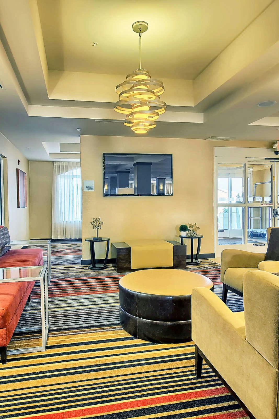 Hotel Holiday Inn Express & Suites New Martinsville photo 2