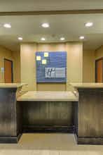 Hotel Holiday Inn Express & Suites New Martinsville photo 1