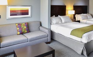 Holiday Inn Express & Suites Tahlequah