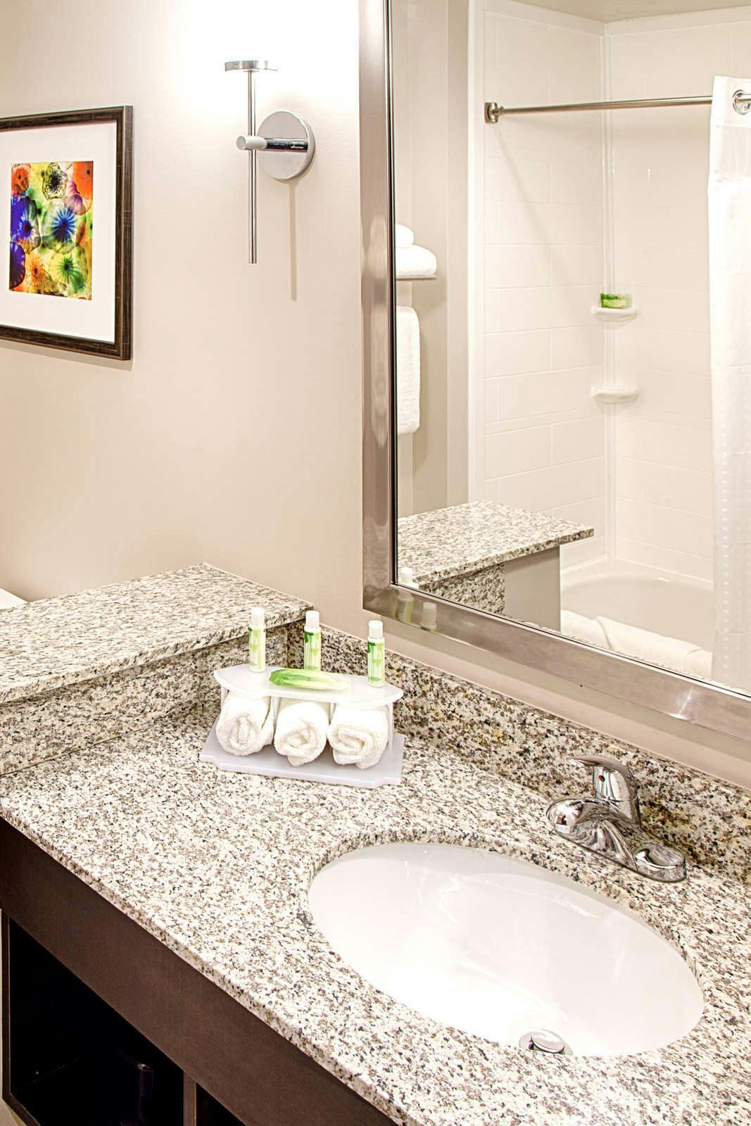 Hotel Holiday Inn Express & Suites Tahlequah photo 4