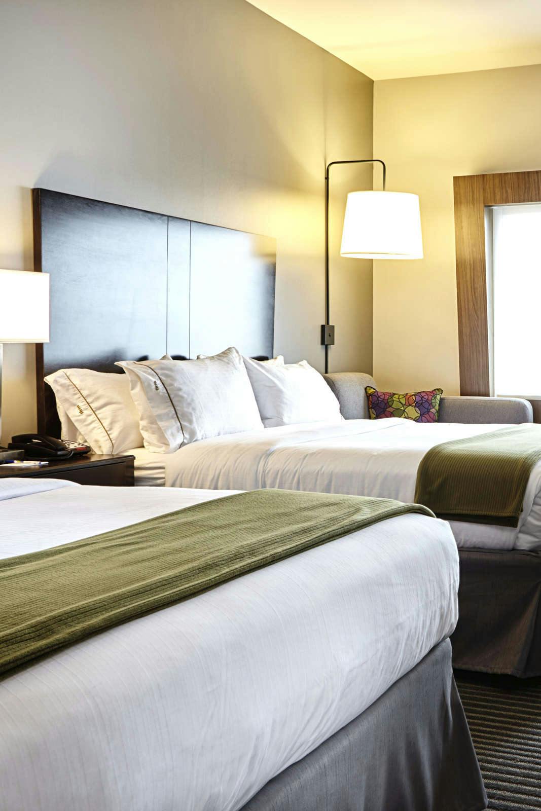 Hotel Holiday Inn Express & Suites Tahlequah photo 3