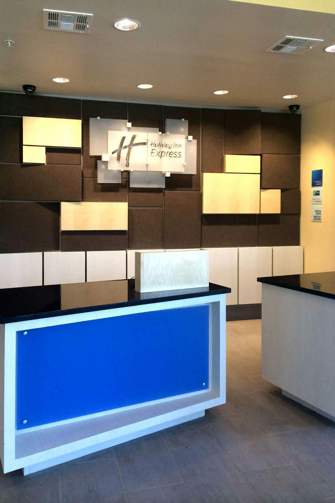 Hotel Holiday Inn Express & Suites Tahlequah photo 5