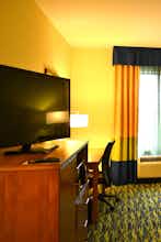 Hotel Holiday Inn Express & Suites Midland South I 20 photo 3
