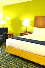 Hotel Holiday Inn Express & Suites Midland South I 20 photo 1