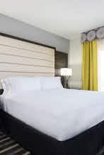 Hotel Holiday Inn Express & Suites Norman photo 4