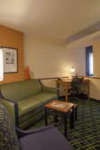 Hotel Fairfield Inn & Suites by Marriott Naples photo 4