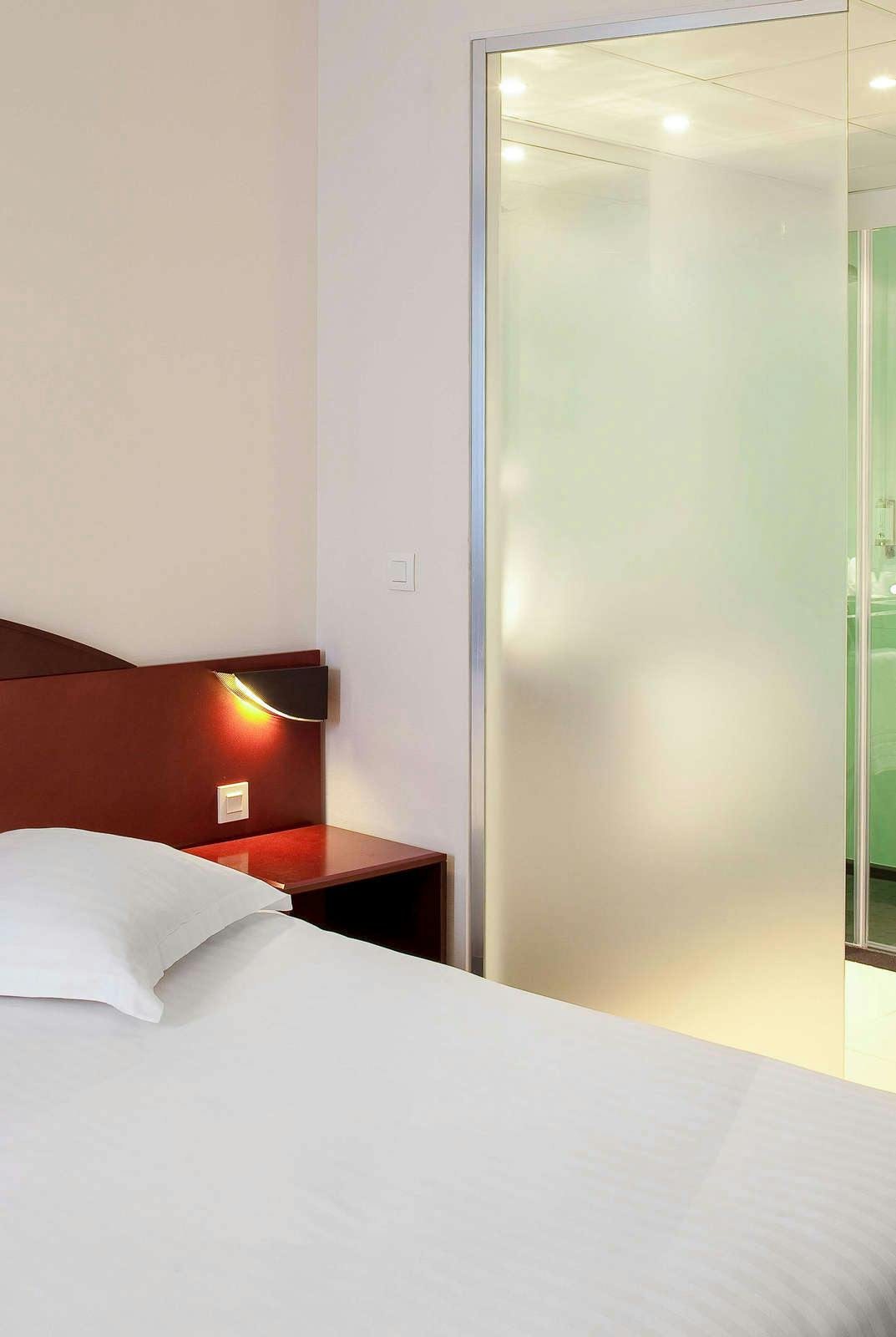 Hotel Hôtel L'Amirauté Brest photo 4